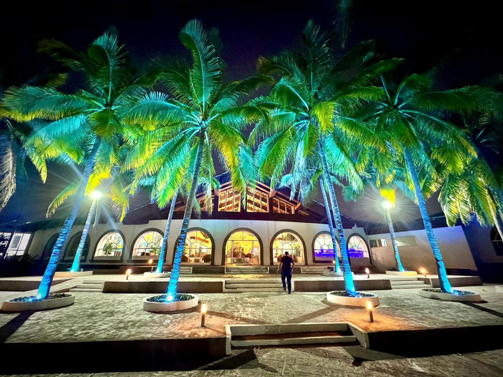 Hotel Tesoro Beach San Luis La Herradura Extérieur photo